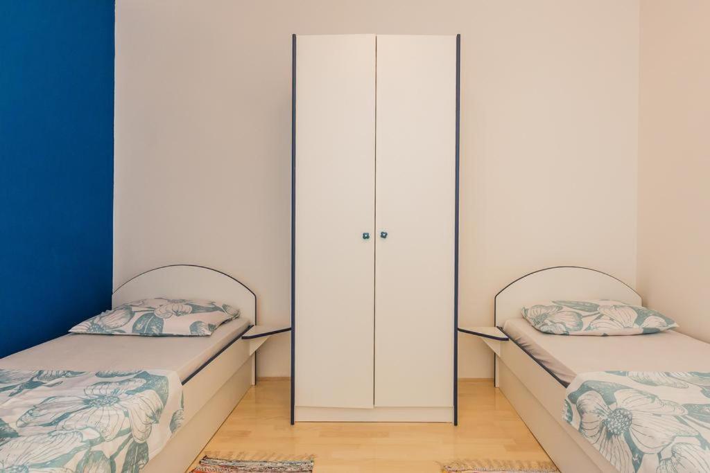 Apartman A&B Kaštela エクステリア 写真