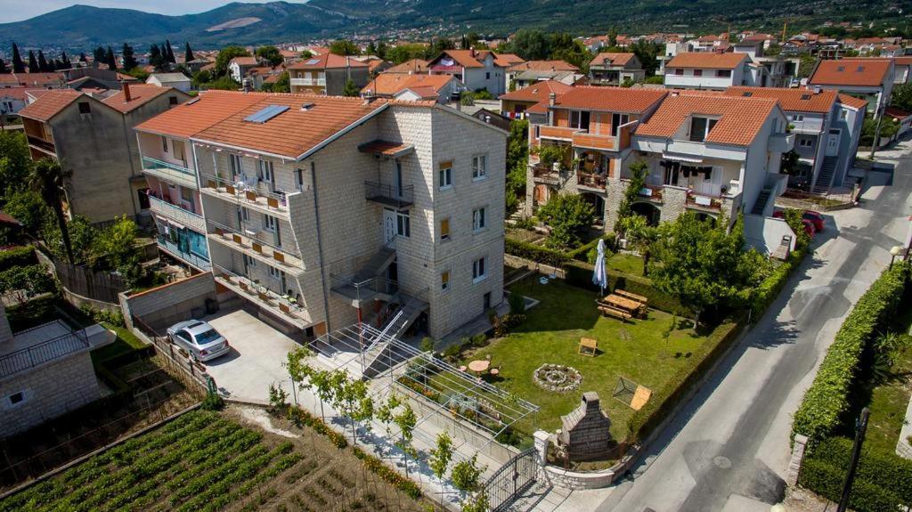 Apartman A&B Kaštela エクステリア 写真